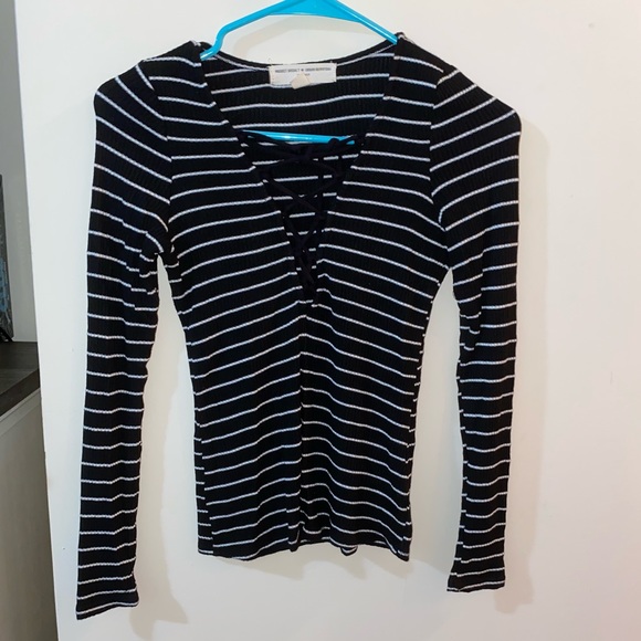 Urban Outfitters Long Sleeve Shirt S - Picture 1 of 7